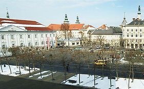 Palais Porcia Klagenfurt